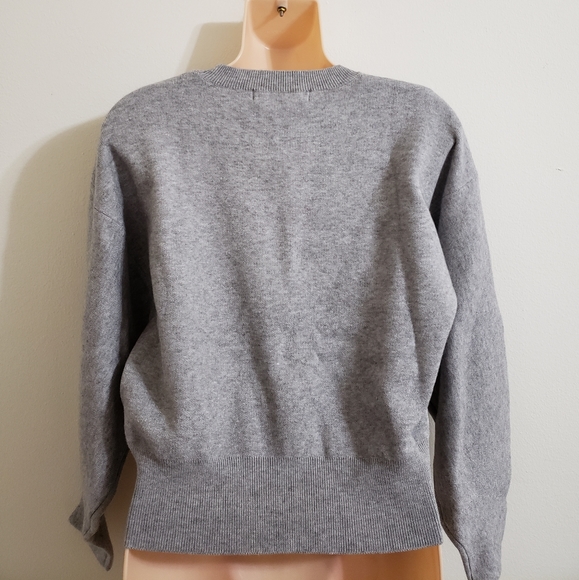 Forever 21 Woman's Gray Sweater - Picture 5 of 6